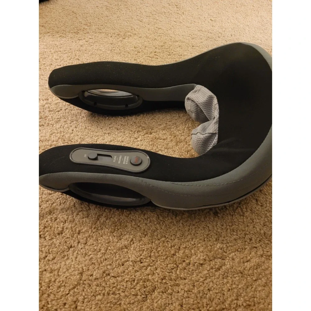 Heated Neck & Shoulder Massager Shiatsu Vibration, Corded, Black/Gray